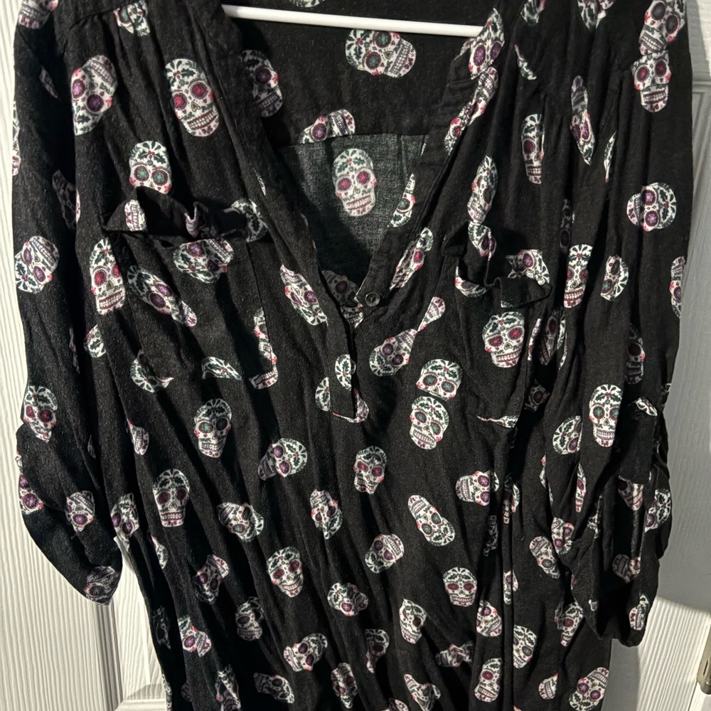 Torrid Black 3/4 Sleeve Relaxed Blouse
